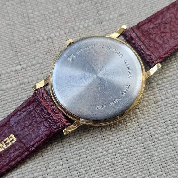 Vintage Disney Lorus Wristwatch Burgundy Tone Genuine Leather Strap Watch - Picture 12 of 12